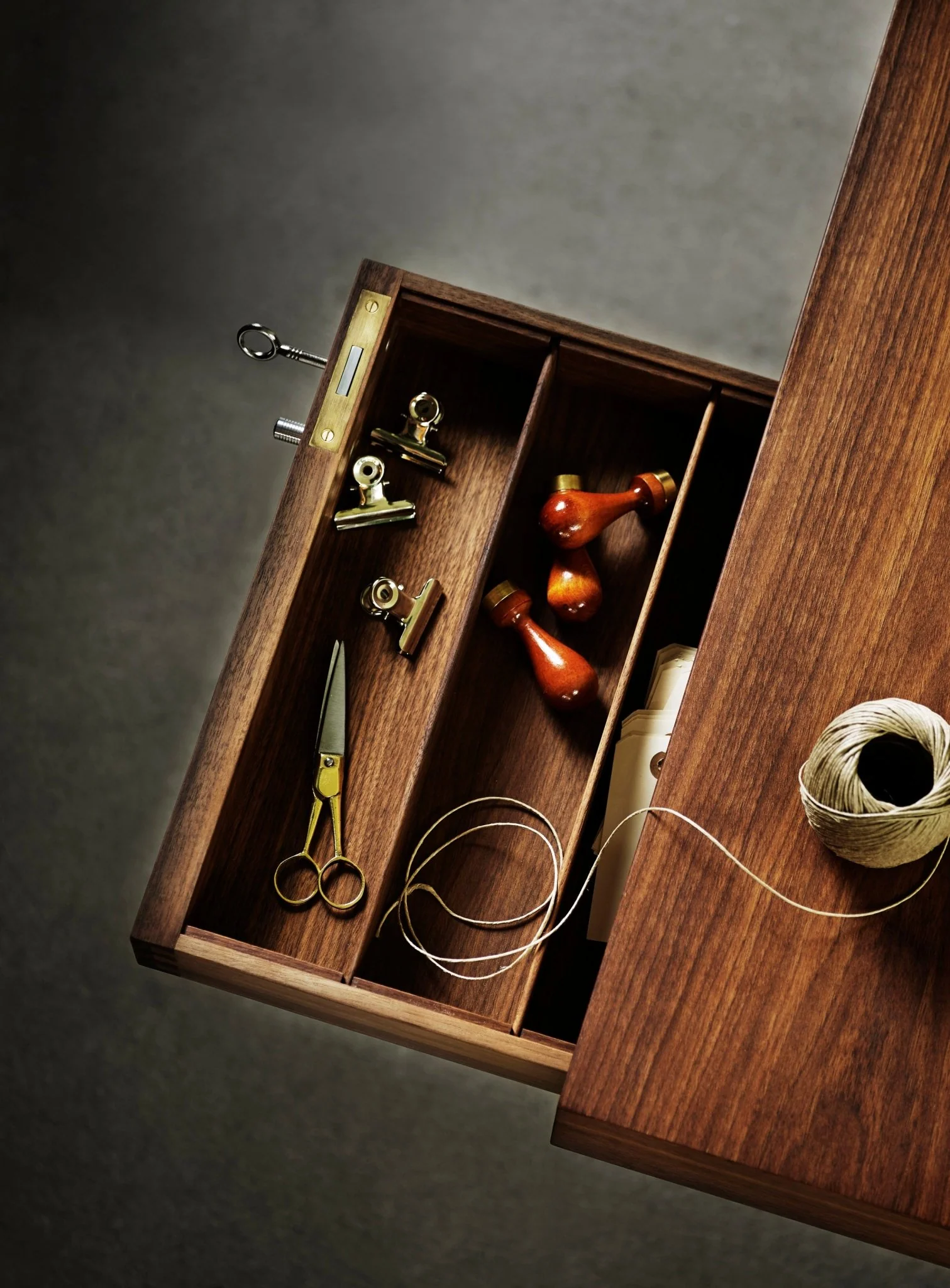 products.gallery.thumbnail_alt