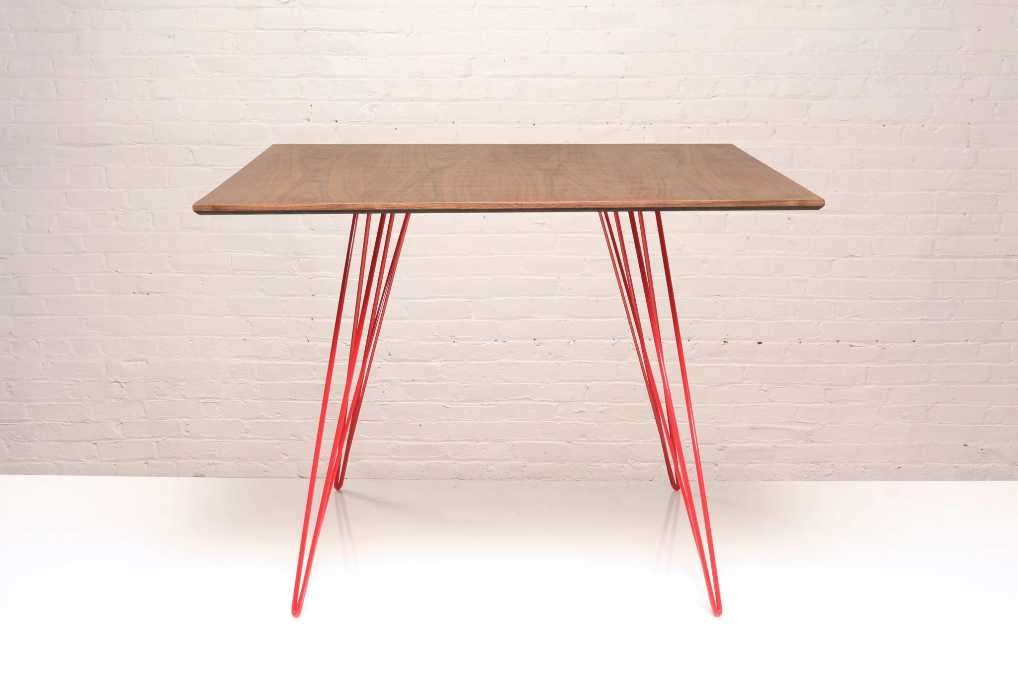 products.gallery.thumbnail_alt